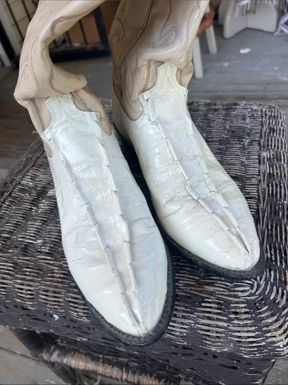 Vintage basics Justin brand white alligator boots